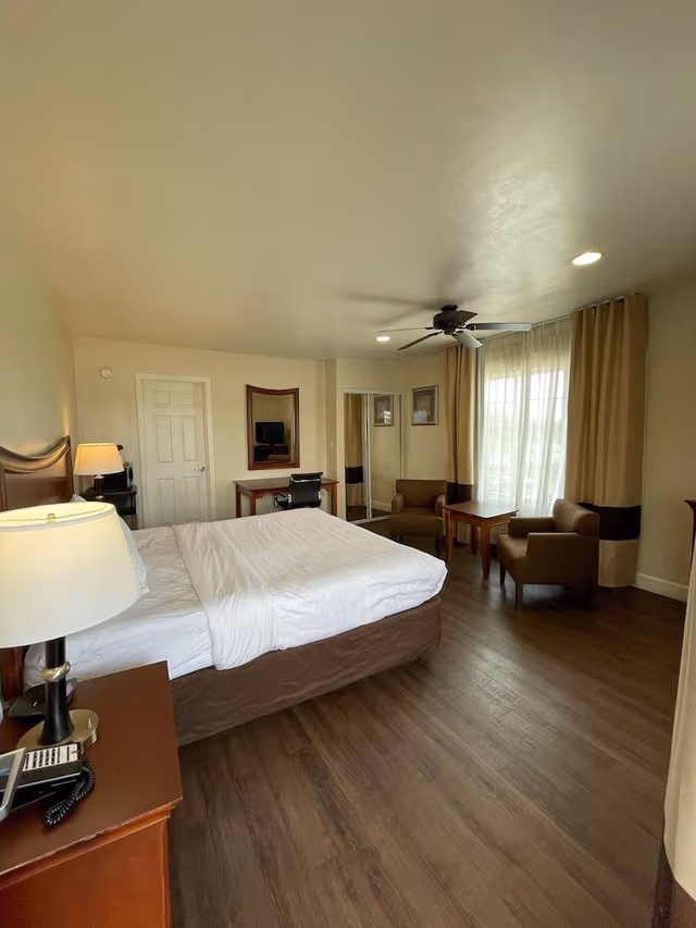 Room, 1 Queen Bed, Non Smoking