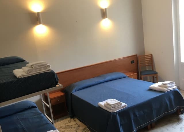 Superior Double or Twin Room, Courtyard View, Mountainside