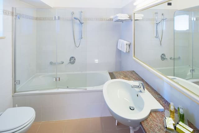 Double Room, Partial Sea View