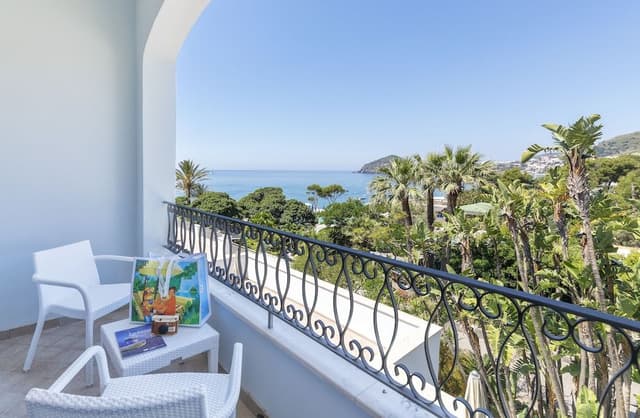 Double Room, Partial Sea View