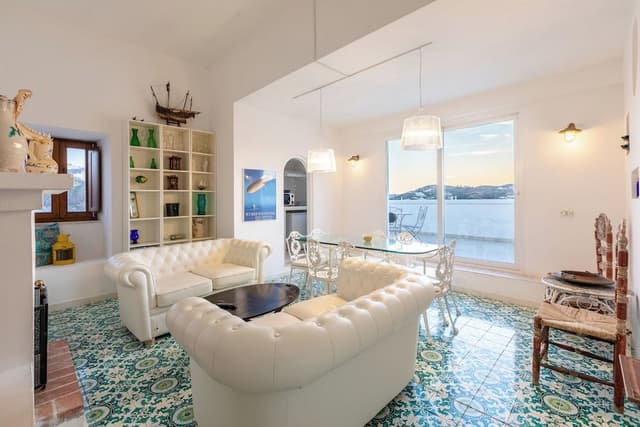 Panoramic Penthouse, 4 Bedrooms, Sea View