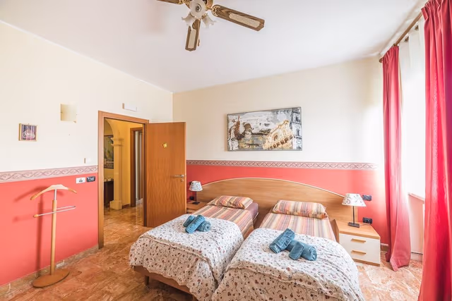 Triple Room