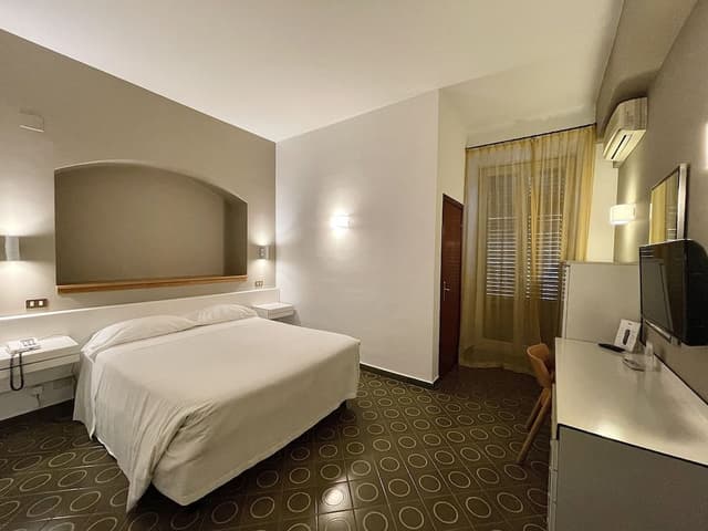 Classic Room, 1 Double or 2 Twin Beds