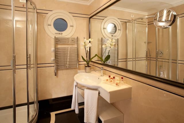 Standard Double or Twin Room, Patio