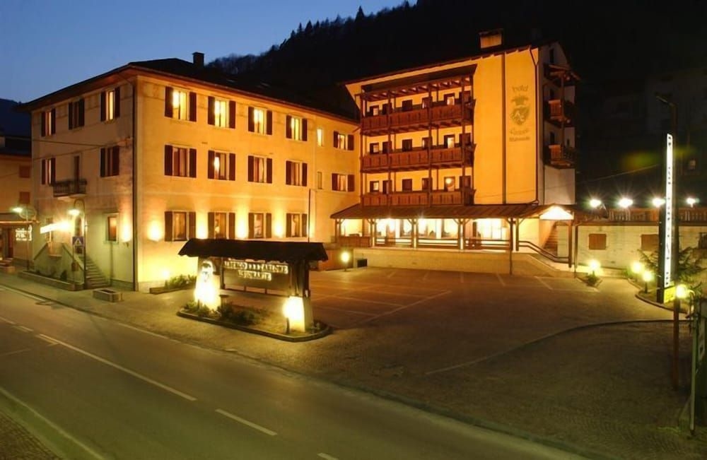 Hotel Carlone2