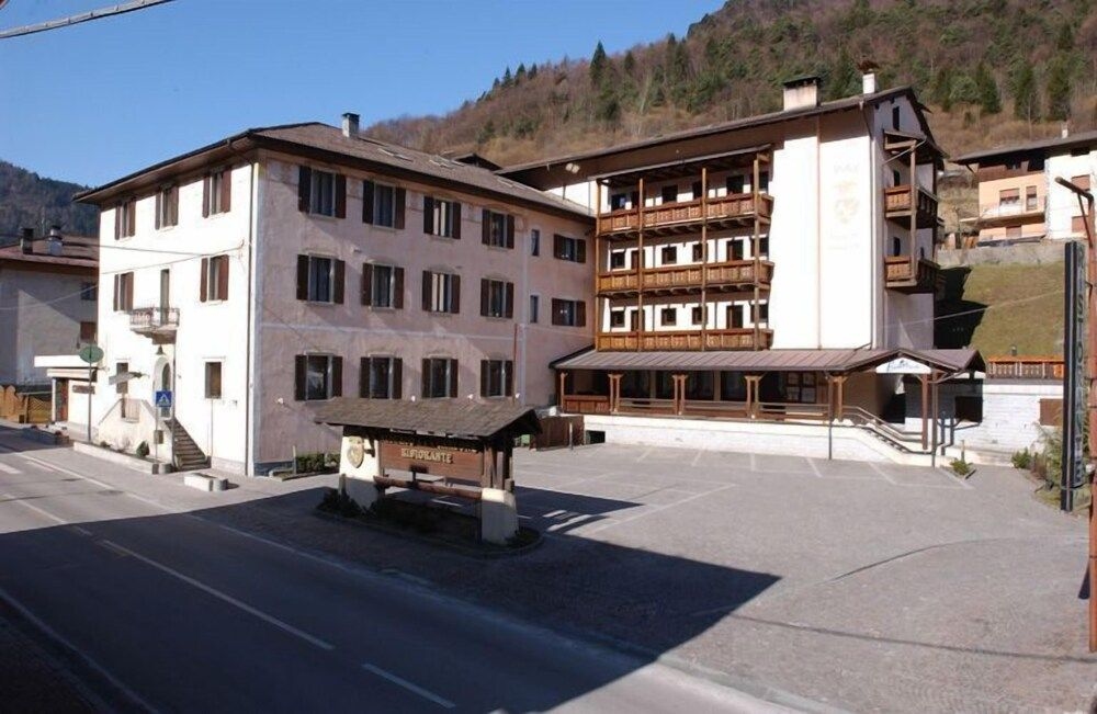 Hotel Carlone1