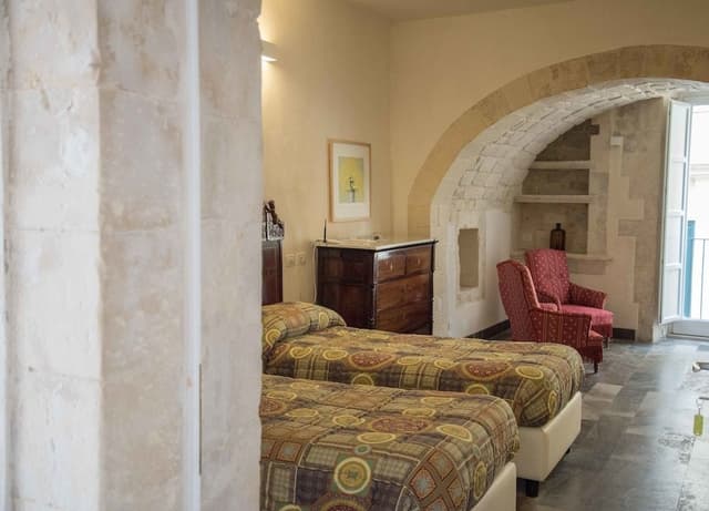 Quad Room