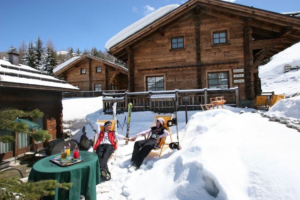 Park Chalet Village4