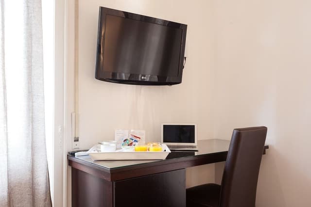 Comfort Triple Room, Balcony, Corner