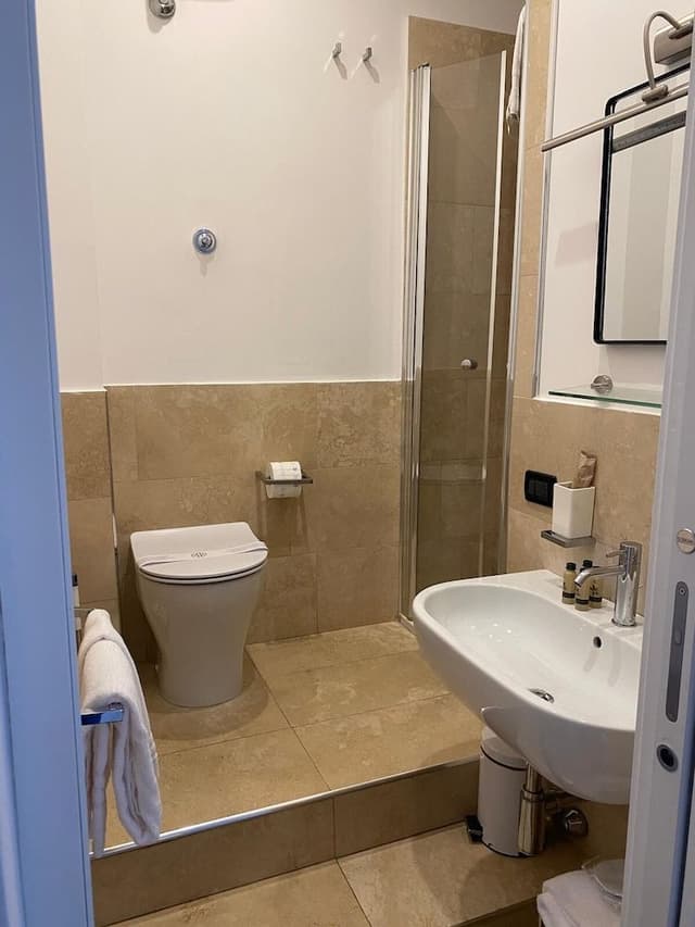 Small Single Room