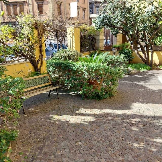 Premier Condo, 1 Bedroom, Garden View, Annex Building