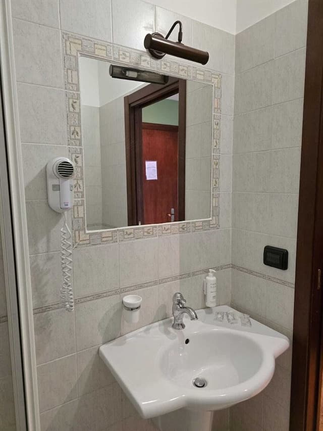 Economy Triple Room, Balcony
