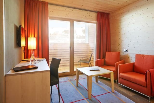 Deluxe Double or Twin Room with Garden View
