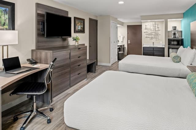Family Suite, 2 Queen Beds