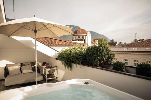 Design Double Room, 1 Double Bed, Hot Tub