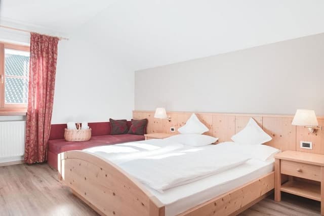 Apartment, 2 Bedrooms, Balcony