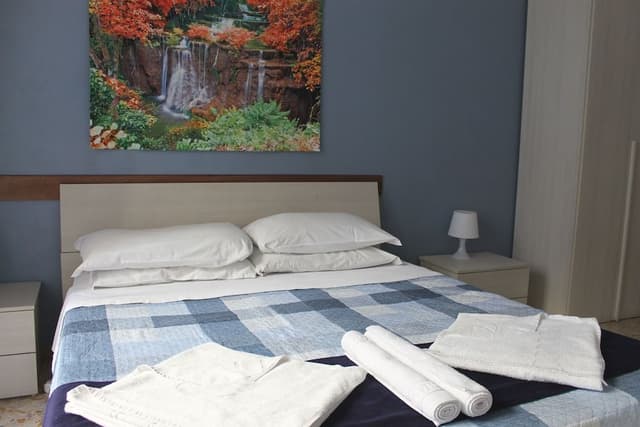Basic Double Room, 1 Bedroom, Shared Bathroom