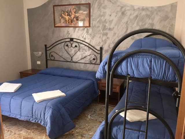Classic Triple Room, 1 Bedroom, Private Bathroom