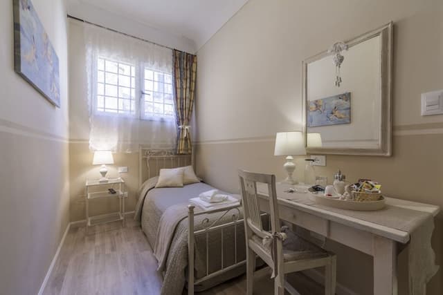 Single Room, Refrigerator, Courtyard Area