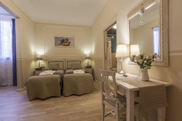 Deluxe Room, Ensuite, Courtyard Area