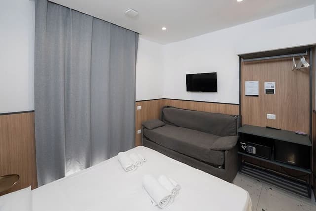 Panoramic Room