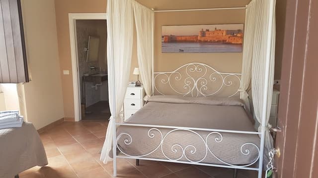 Deluxe Quadruple Room, Accessible, Courtyard View