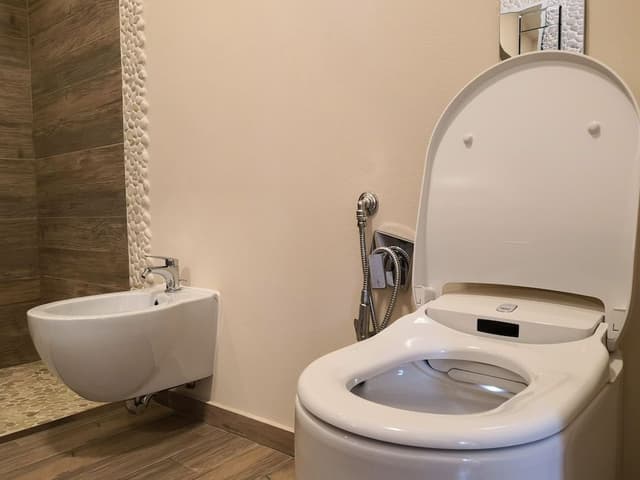 Deluxe Quadruple Room, Accessible, Courtyard View