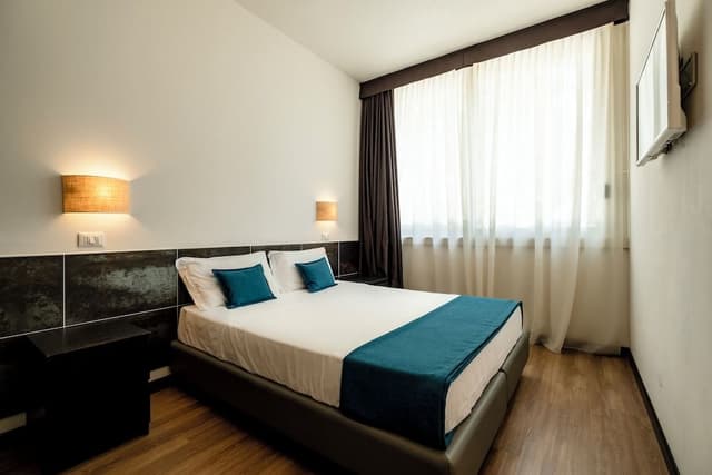 Double Room Single Use