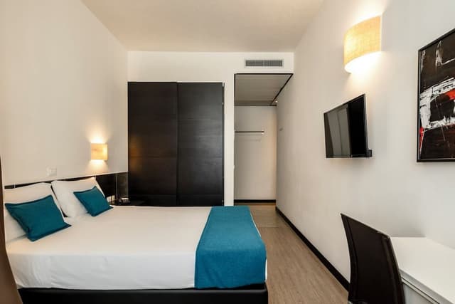 Double Room Single Use