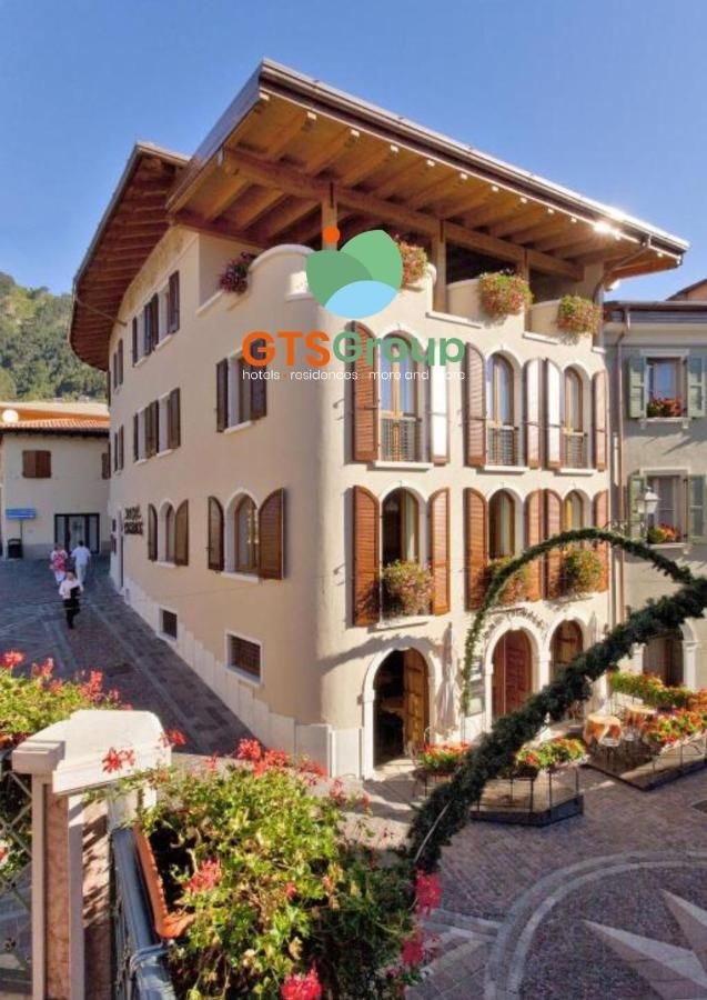 โฮเทล ติญญาเล (Hotel Tignale)0