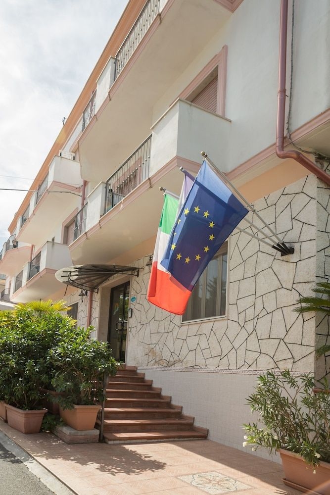 Hotel Pineta0