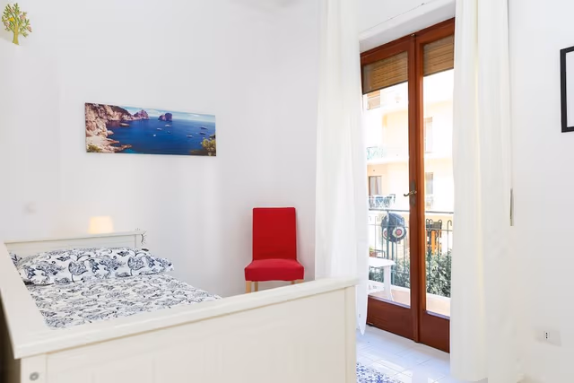 City Apartment, 2 Bedrooms, Terrace, Garden View (Via Parsano 6 B)