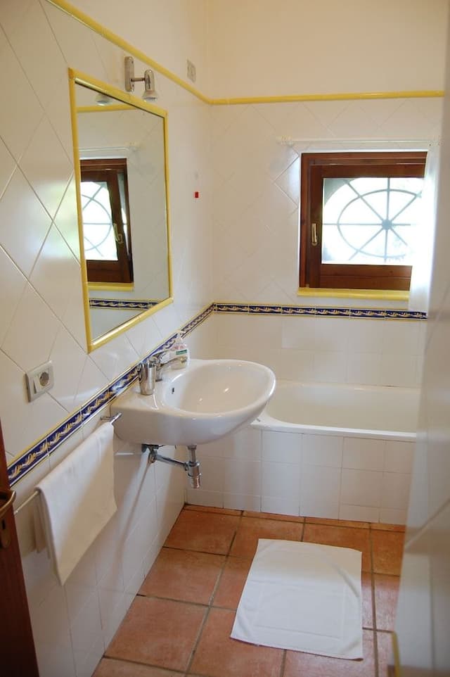 Basic Double Room, 1 Bedroom, Garden View, Ground Floor