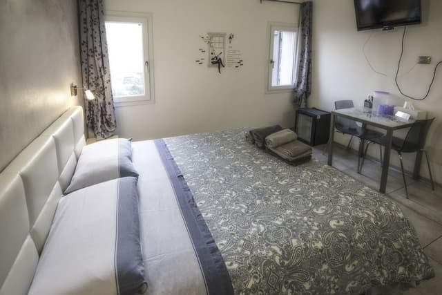 Elite Triple Room