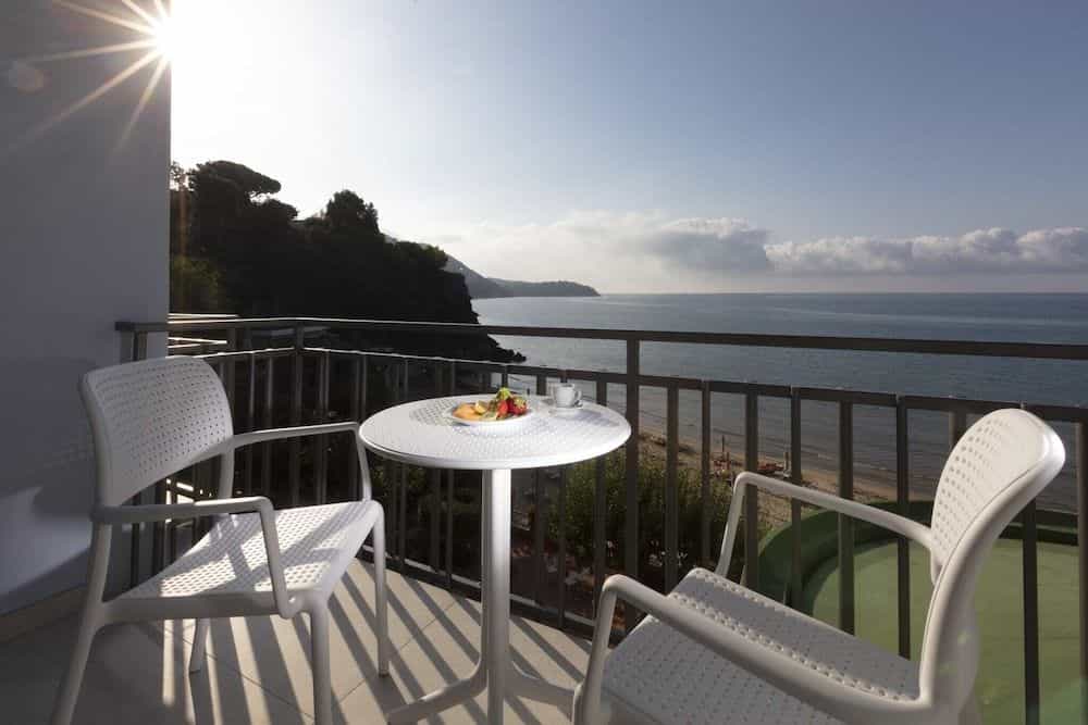 Summit Hotel