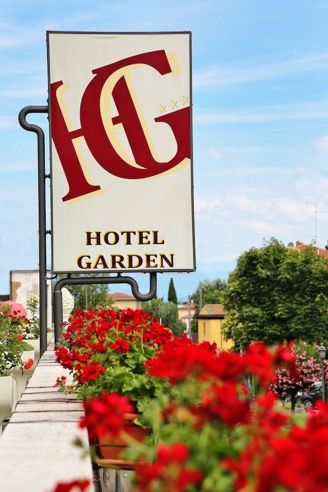 Hotel Garden0