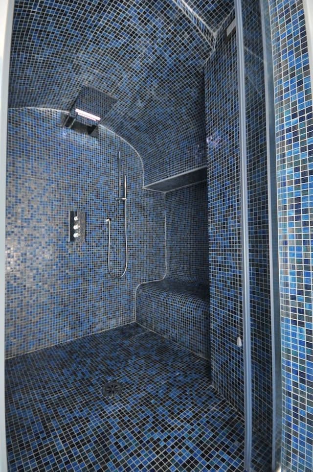 Exclusive Suite, 1 Bedroom, Private Bathroom (Superior)