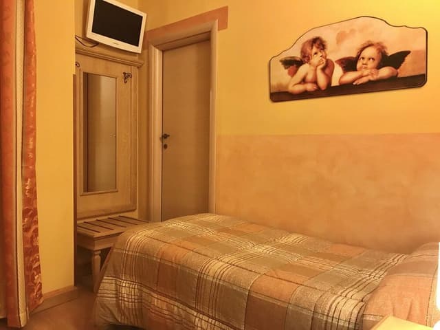 Standard Single Room