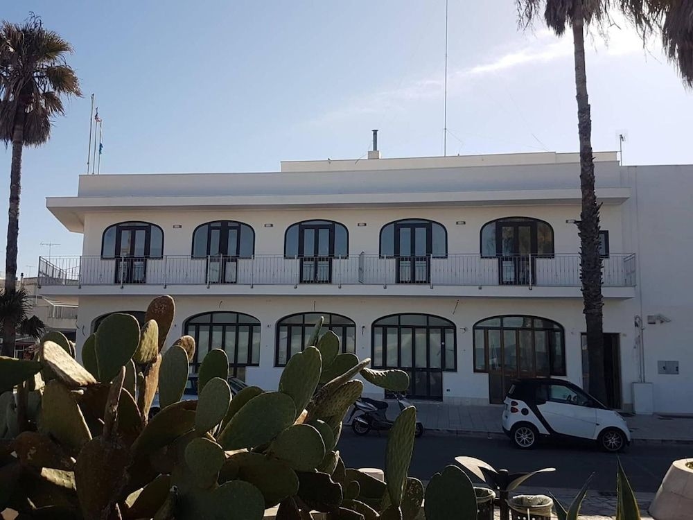 Hotel Profumo di Mare0