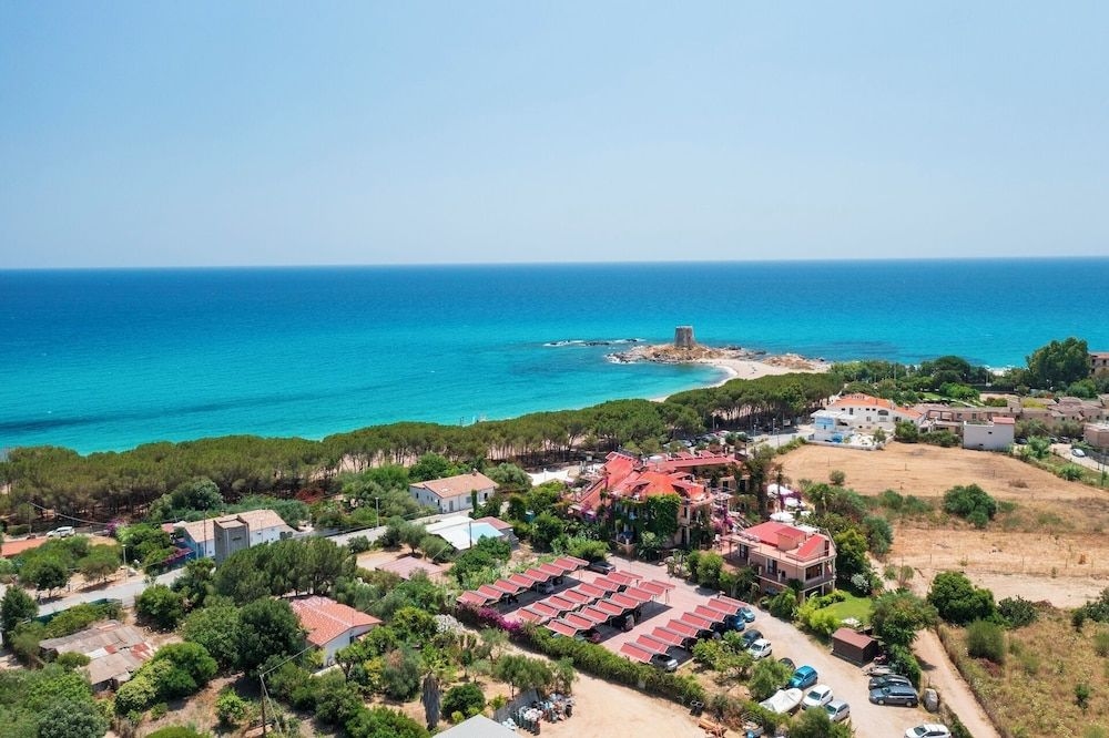 Aparthotel Domus De Janas Sul Mare2