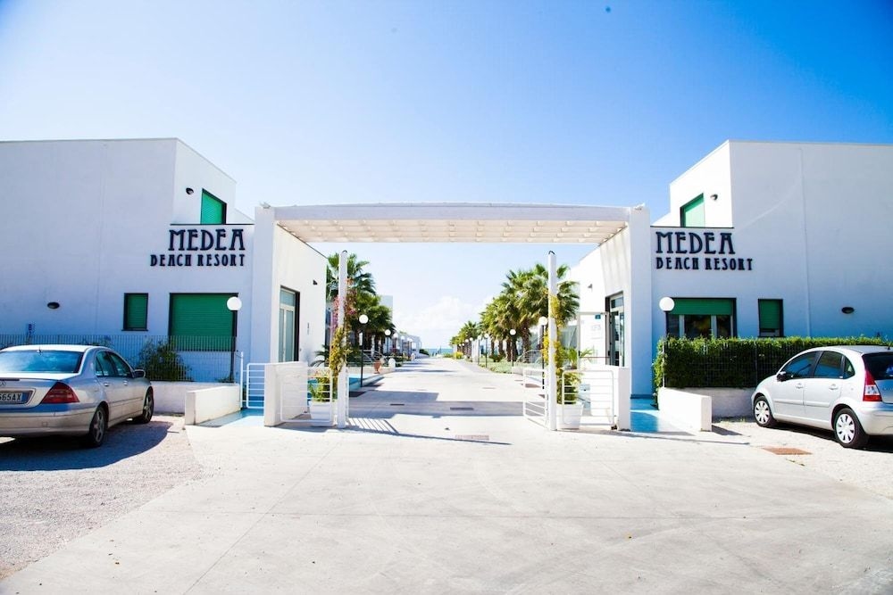 Medea Beach Resort1