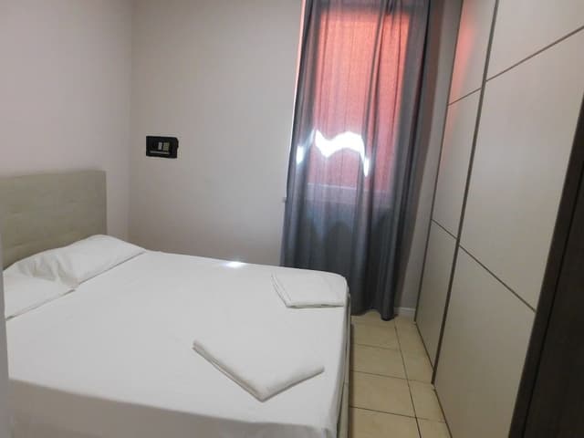 Apartment, 2 Bedrooms, Bathtub