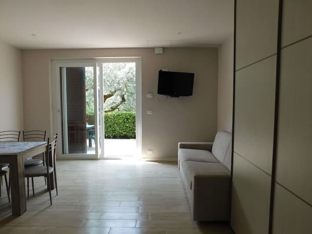 Apartment, 2 Bedrooms, Bathtub