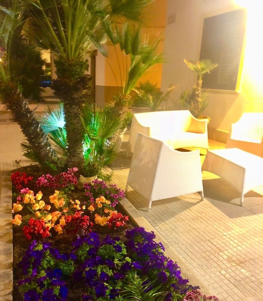 Araba Fenice Hotel2