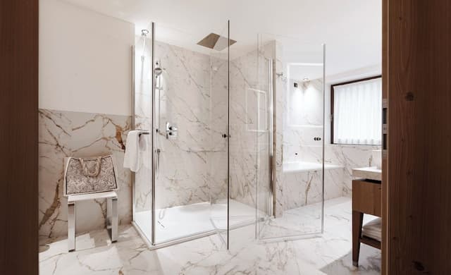 Standard Suite, Multiple Bed (Junior Suite)