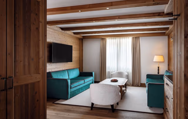 Standard Suite, Multiple Beds