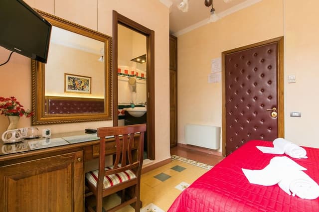 Double Room, 1 Double or 2 Twin Beds, Balcony, Courtyard View