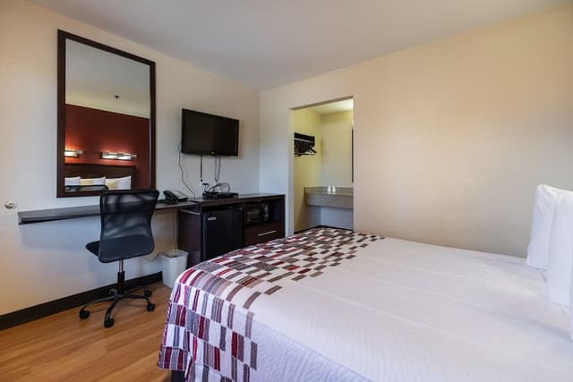 Room, 1 Queen Bed, Non Smoking