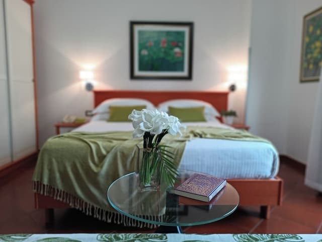 Comfort Room, 1 Queen Bed, Non Smoking, Balcony (Converts to 2 Twin Beds)