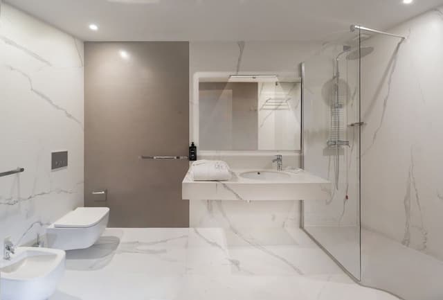 Studio Suite, Sea View